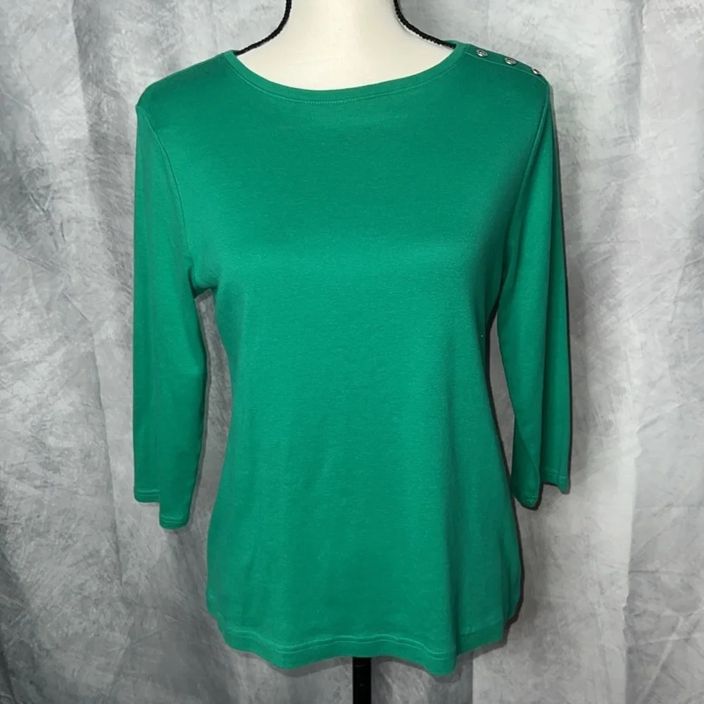 Croft & Barrow Greenlake Scoop Neck 3/4 Sleeve Top with Button Detail - Medium